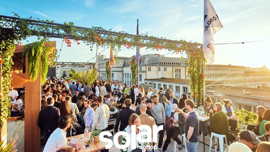 Le Solar Rooftop augmente l'attrait du Palais des Beaux-Arts