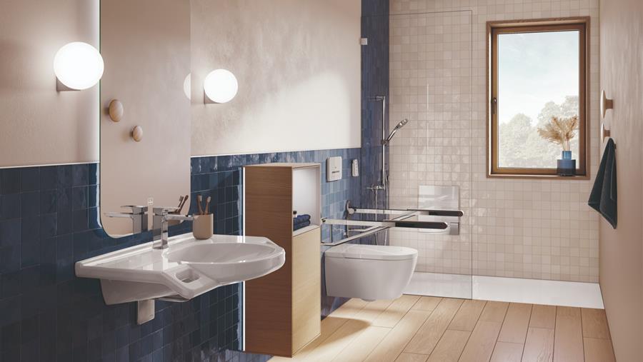 Une salle de bain pour les personnes âgées