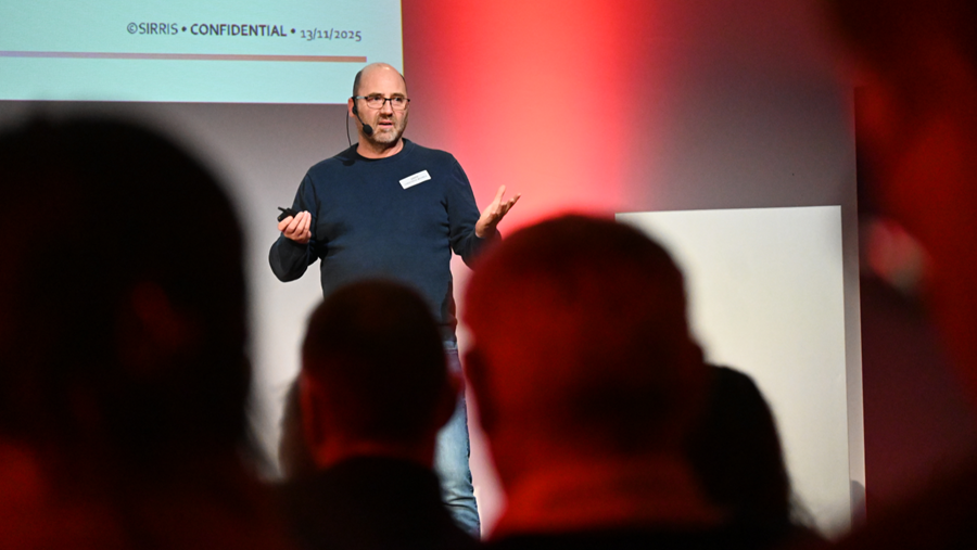 'Cybersecurity in de maakindustrie: van verplichte wetgeving tot praktische aanpak'